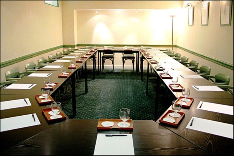 Pavillon Courcelles Parc Monceau Aparthotel Paris Kinh doanh bức ảnh